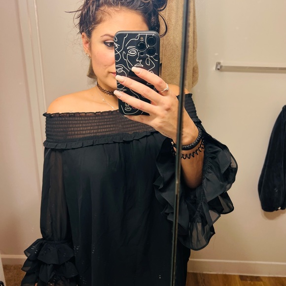 Beautiful tunic - Picture 2 of 4